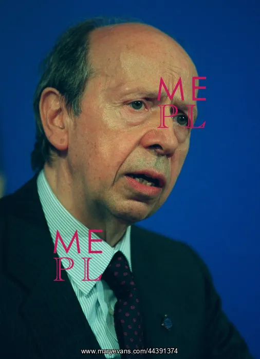  : Lamberto Dini