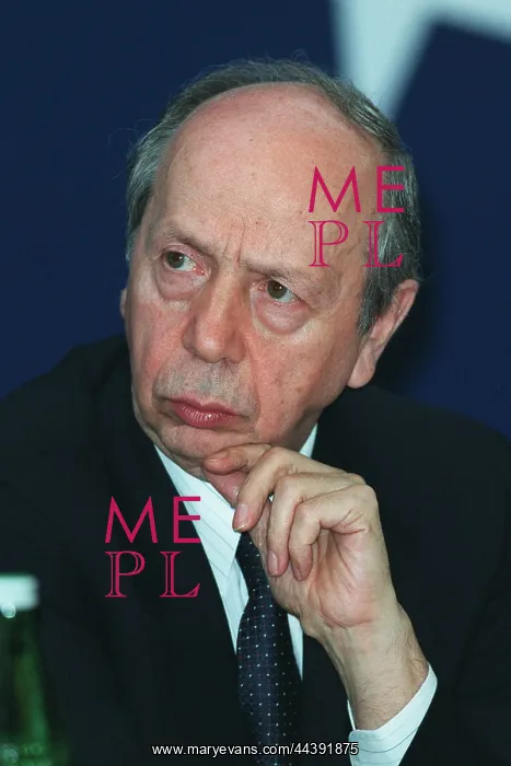  : Lamberto Dini