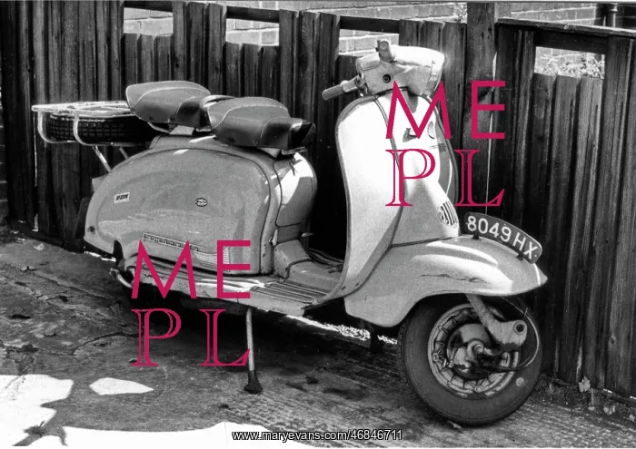: Lambretta motor scooter : Lambretta motor scooter