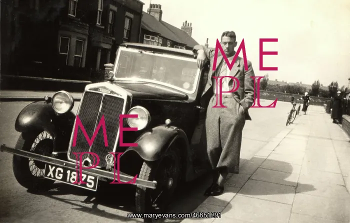 : Lanchester car : Lanchester car