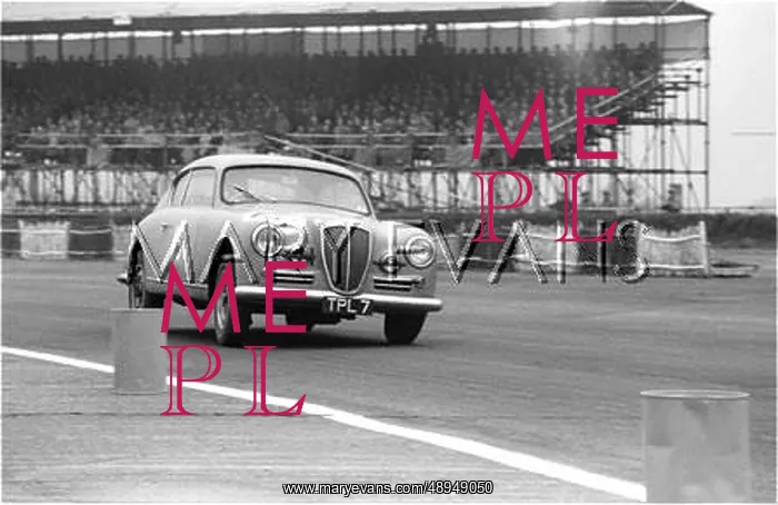 : Lancia Aurelia at Silverstone, England : Lancia Aurelia at Silverstone, England
