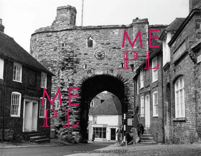 : THE LAND GATE, RYE : THE LAND GATE, RYE