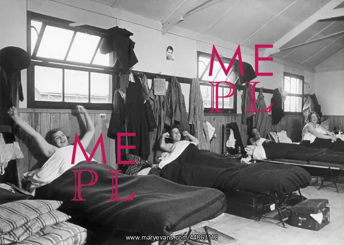: LAND GIRLS AWAKE : LAND GIRLS AWAKE