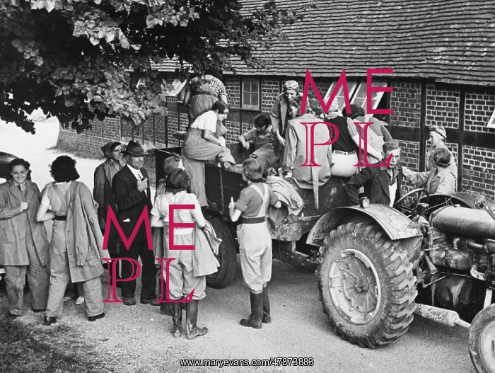  : Land Girls WWII