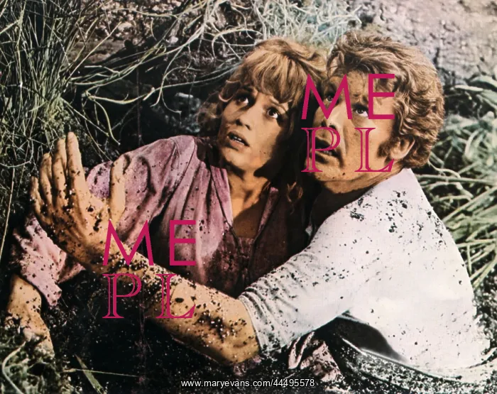 : The Land That Time Forgot (1975) : The Land That Time Forgot (1975)