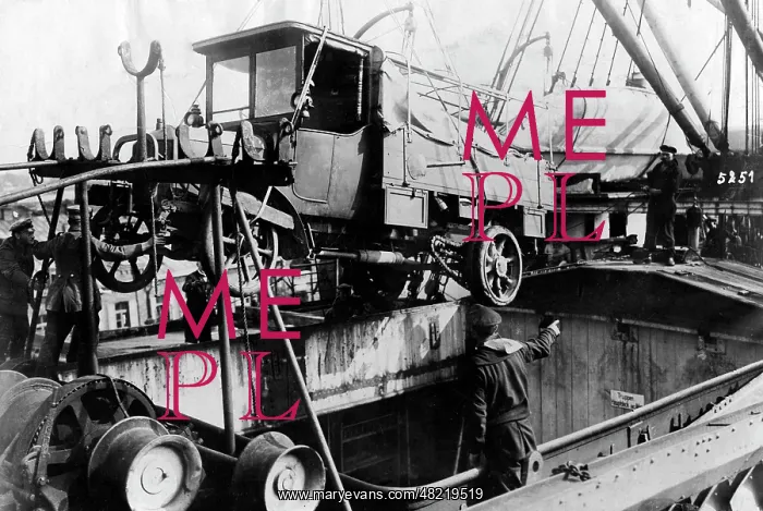 : Landing of German troops on Saaremaa, 1917 : Landing of German troops on Saaremaa, 1917