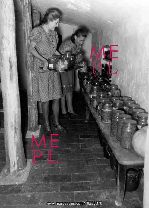 : Landjahrmaedel of the BDM in the cellar storeroom of the : Landjahrmaedel of the BDM in the cellar storeroom of the