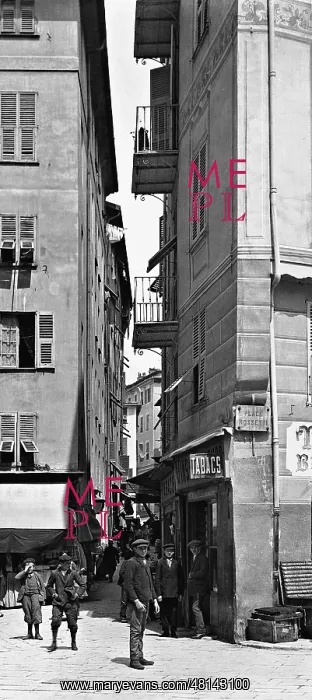  : Lane in the old town of Nice