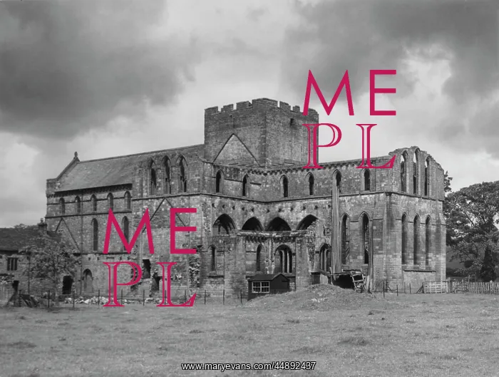 : LANERCOST ABBEY : LANERCOST ABBEY