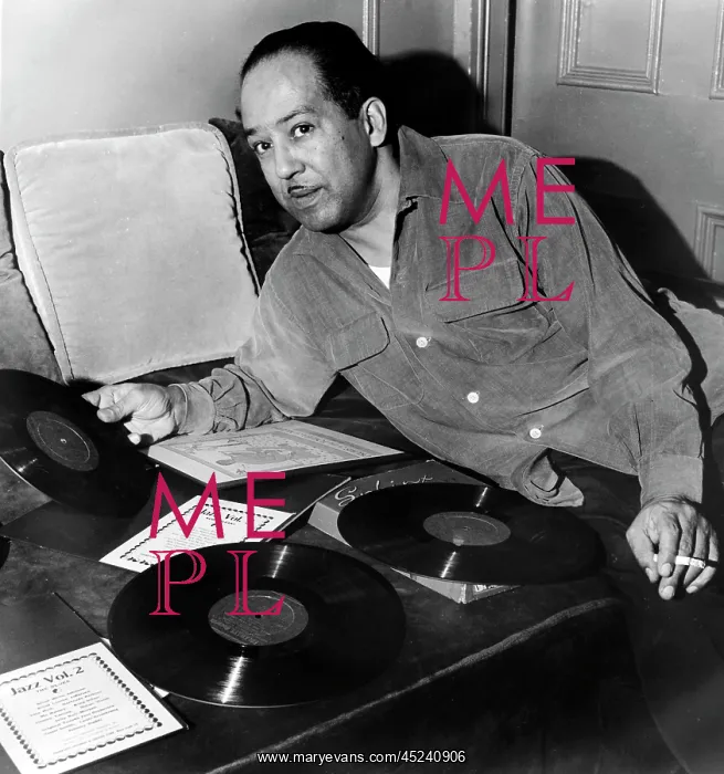 : Langston Hughes : Langston Hughes