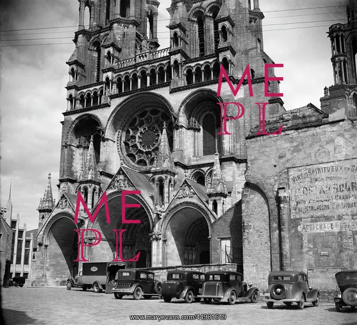 : Laon Cathedral Constructed in 12th and 13th Centuries Laon : Laon Cathedral Constructed in 12th and 13th Centuries Laon