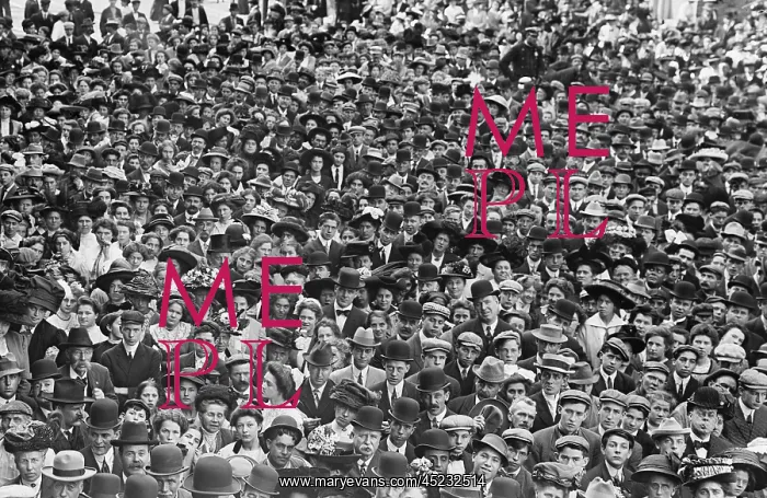 : Large crowd listening to Theodore Roosevelt ? : Large crowd listening to Theodore Roosevelt ?