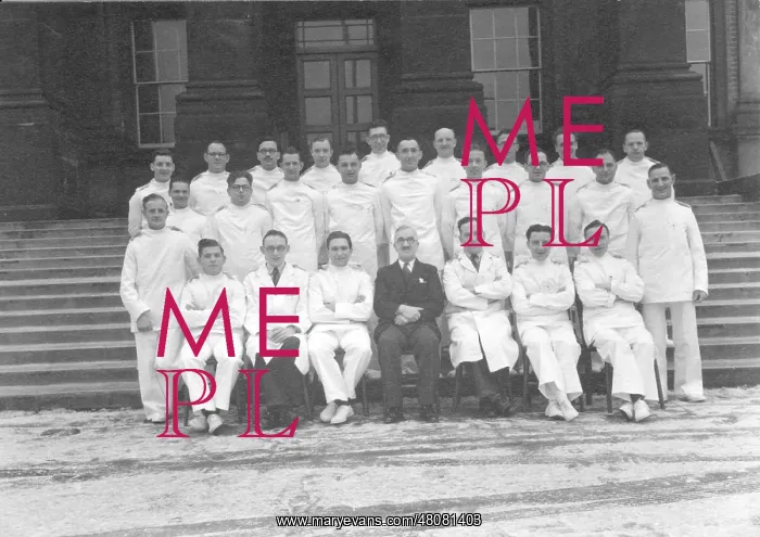 : Large group of male nurses and probable superintendent : Large group of male nurses and probable superintendent