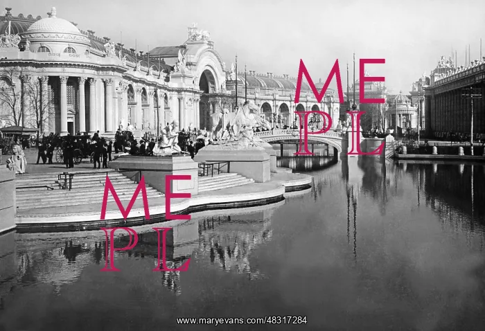 : Large lagoon at the Saint Louis Exposition, 1904 : Large lagoon at the Saint Louis Exposition, 1904