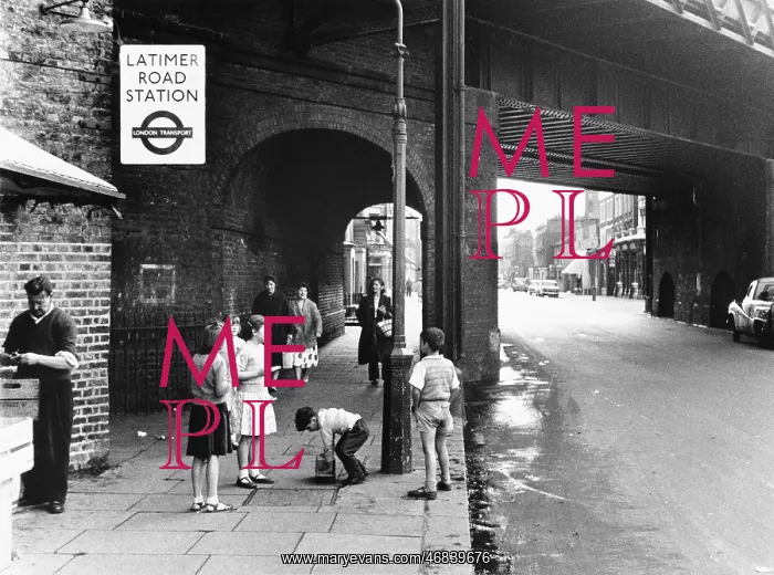 : Latimer Road underground station : Latimer Road underground station