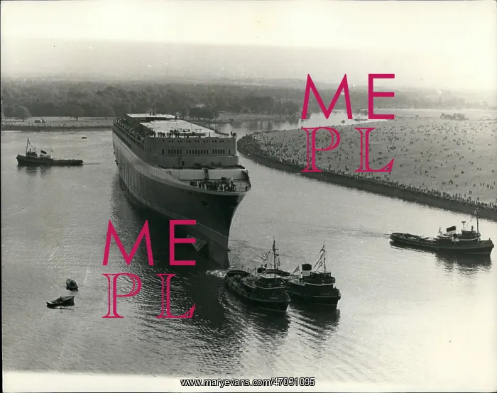: Launch of Cunard liner, Queen Elizabeth II : Launch of Cunard liner, Queen Elizabeth II