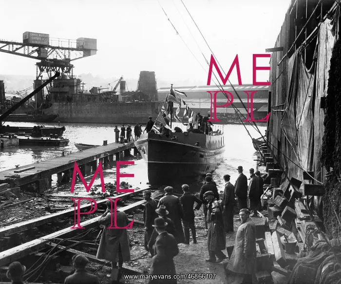  : The launch of the LFB Fireboat Massey Shaw