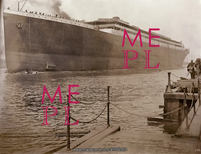 : Launch of the Titanic : Launch of the Titanic