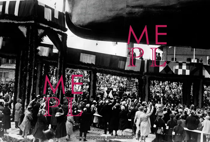 : Launching of Panzerschiff Deutschland, 1931 : Launching of Panzerschiff Deutschland, 1931