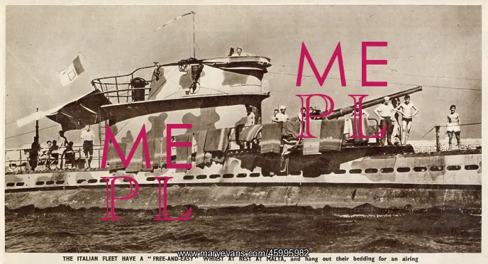 : Laundry on an Italian Submarine; Second World War 1943 : Laundry on an Italian Submarine; Second World War 1943