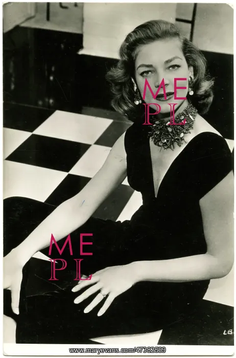  : Lauren Bacall