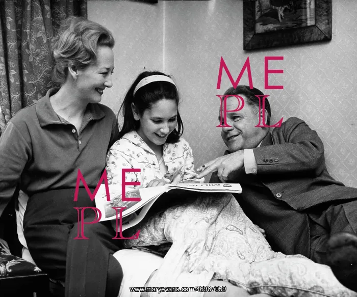 : Lawrence Durrell : Lawrence Durrell