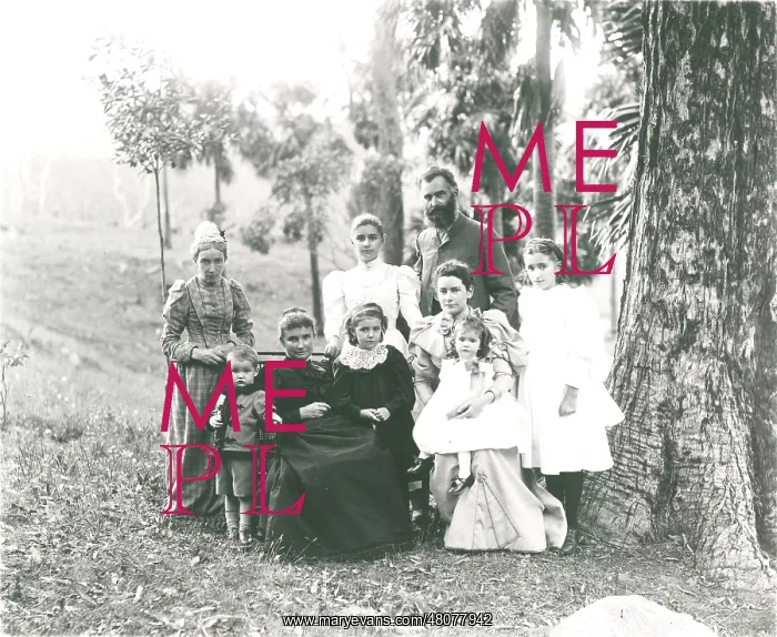 : Lawrence Hargrave and his family : Lawrence Hargrave and his family