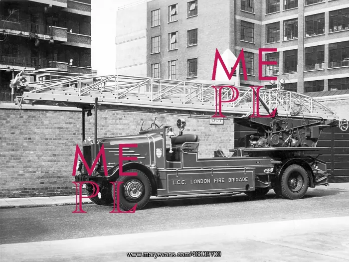 : LCC-LFB 100ft mechanical turntable ladder (TL) : LCC-LFB 100ft mechanical turntable ladder (TL)
