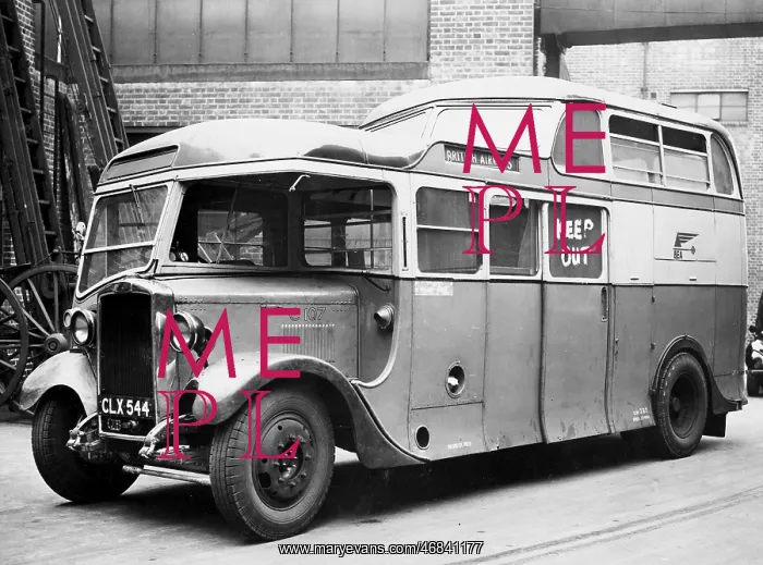 : LCC-LFB Coach purchased as a Brigade Control Unit : LCC-LFB Coach purchased as a Brigade Control Unit