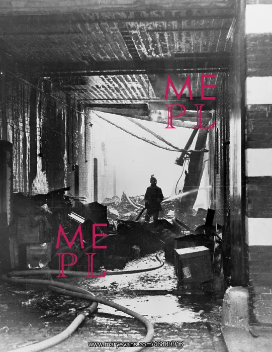: LCC-LFB Commercial building fire, Avery Hardoll, Eltham : LCC-LFB Commercial building fire, Avery Hardoll, Eltham
