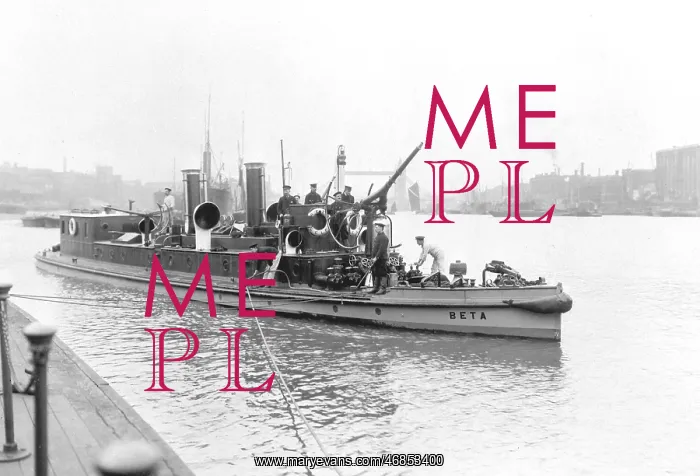 : LCC-LFB fireboat Beta at Cherry Garden Pier : LCC-LFB fireboat Beta at Cherry Garden Pier