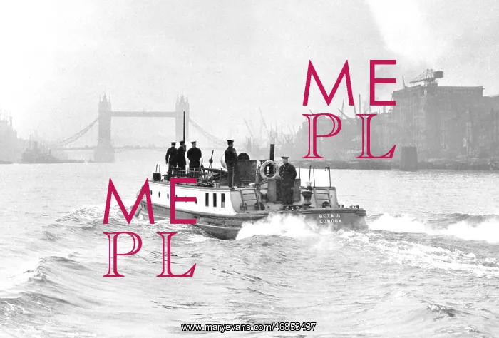 : LCC-LFB fireboat Beta III, midstream on River Thames : LCC-LFB fireboat Beta III, midstream on River Thames
