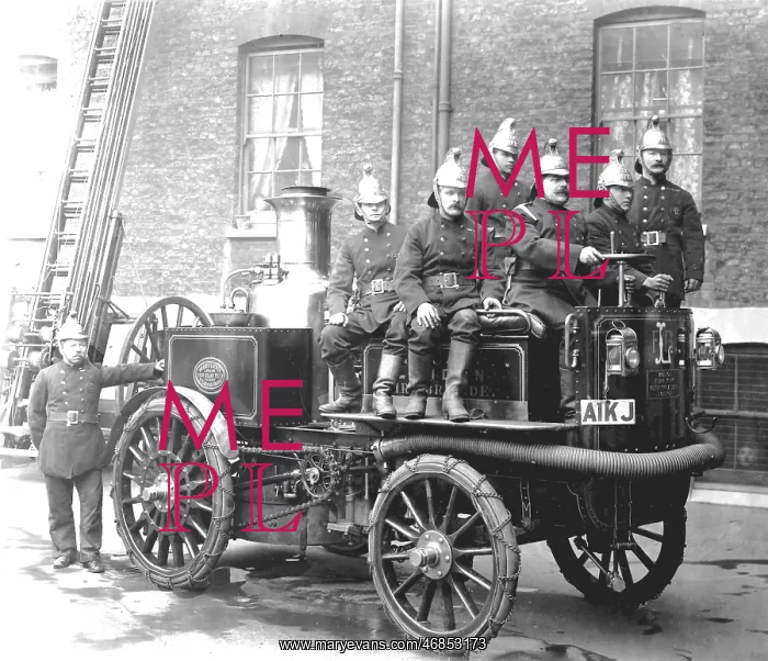 : LCC-LFB Merryweather self-propelled Fire King pump : LCC-LFB Merryweather self-propelled Fire King pump