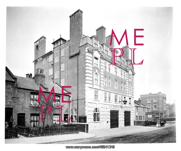 : LCC-LFB Northcote fire station, Battersea, SW London : LCC-LFB Northcote fire station, Battersea, SW London