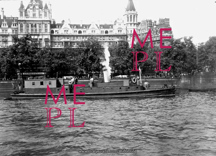 : LCC-LFB self-propelled steam fireboat : LCC-LFB self-propelled steam fireboat