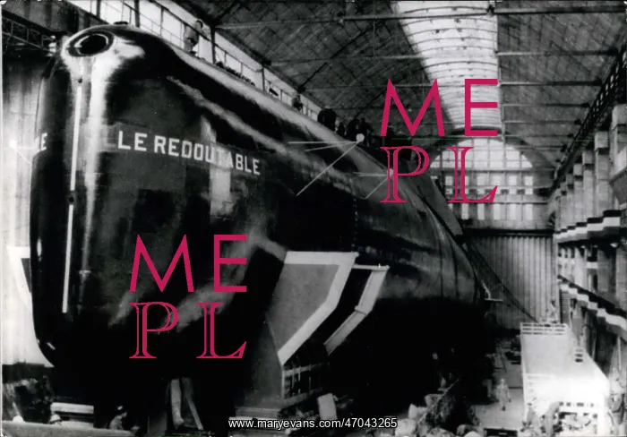 : Le Redoutable, France's first atomic submarine : Le Redoutable, France's first atomic submarine