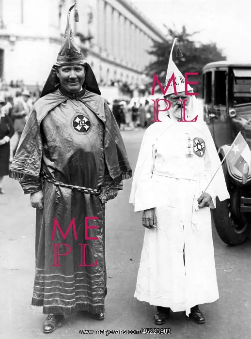  : LEADERS OF THE KU KLUX KLAN CONVENTION PARADE ?