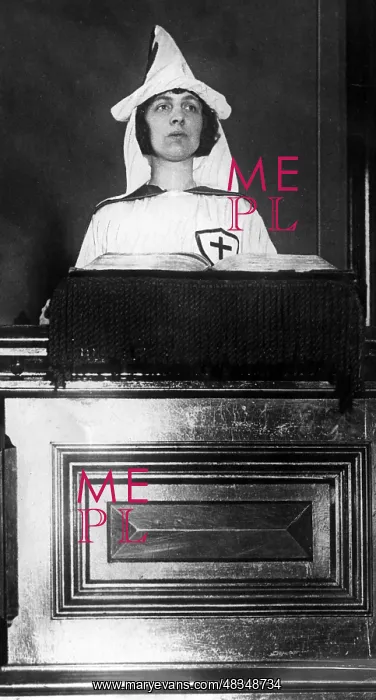 : Leah Bell, 1926 : Leah Bell, 1926