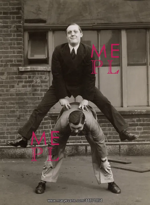  : LEAPFROG CHAPS 1930S