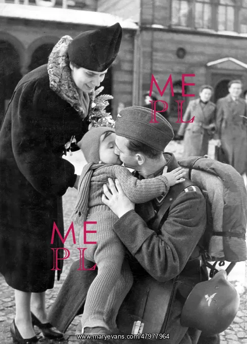 : On Leave. Back from the war: A German luftwaffe corporal meets his wife : On Leave. Back from the war: A German luftwaffe corporal meets his wife