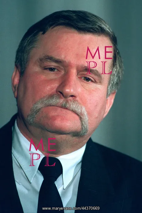  : Lech Walesa