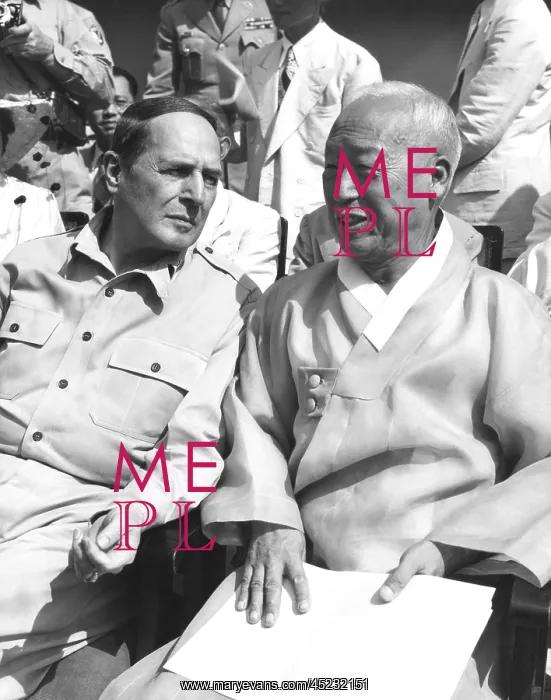 : From left, General Douglas MacArthur, Korean ? : From left, General Douglas MacArthur, Korean ?