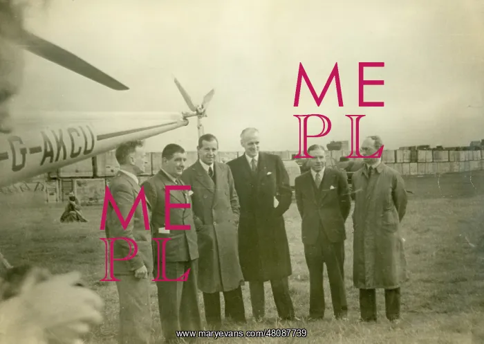 : From left: GPO(?), Mayor of Peterborough(?); Gerard d?E? : From left: GPO(?), Mayor of Peterborough(?); Gerard d?E?