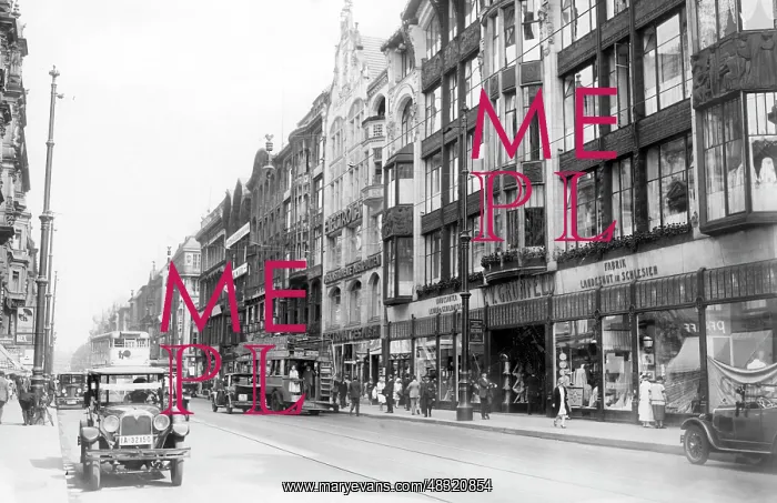 : Leipzigerstrasse in Berlin, approx. 1930 : Leipzigerstrasse in Berlin, approx. 1930
