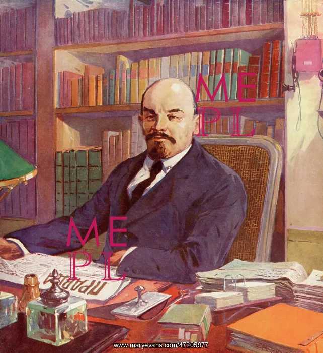 : Lenin at a deck : Lenin at a deck