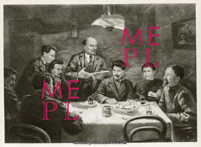 : LENIN AT PETROGRAD 1917 : LENIN AT PETROGRAD 1917