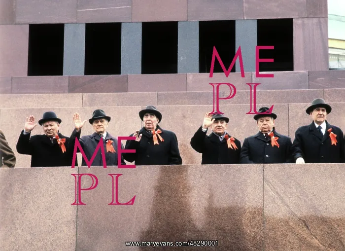 : On Lenin's Mausoleum, 1982 : On Lenin's Mausoleum, 1982