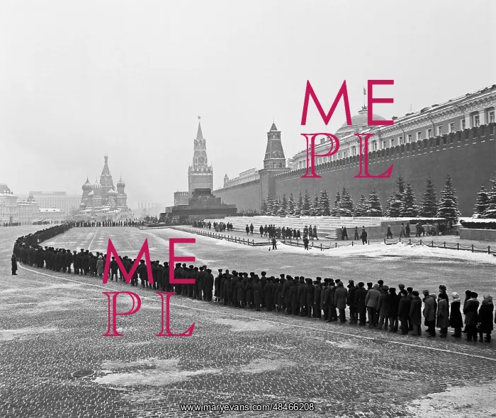 : To Lenin's Mausoleum, 1985 : To Lenin's Mausoleum, 1985