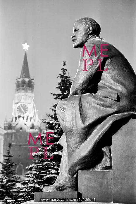: Lenin's Monument at Moscow Kremlin, 1969 : Lenin's Monument at Moscow Kremlin, 1969