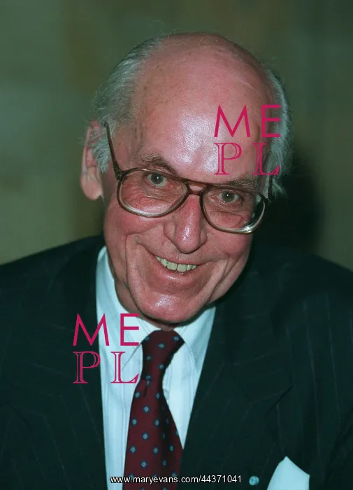  : Lennart Meri